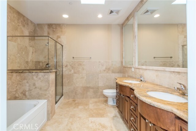 Building Photo - 4551 Coldwater Canyon Ave