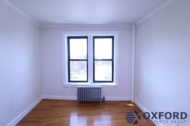 Building Photo - 2 bedroom in Queens NY 11354