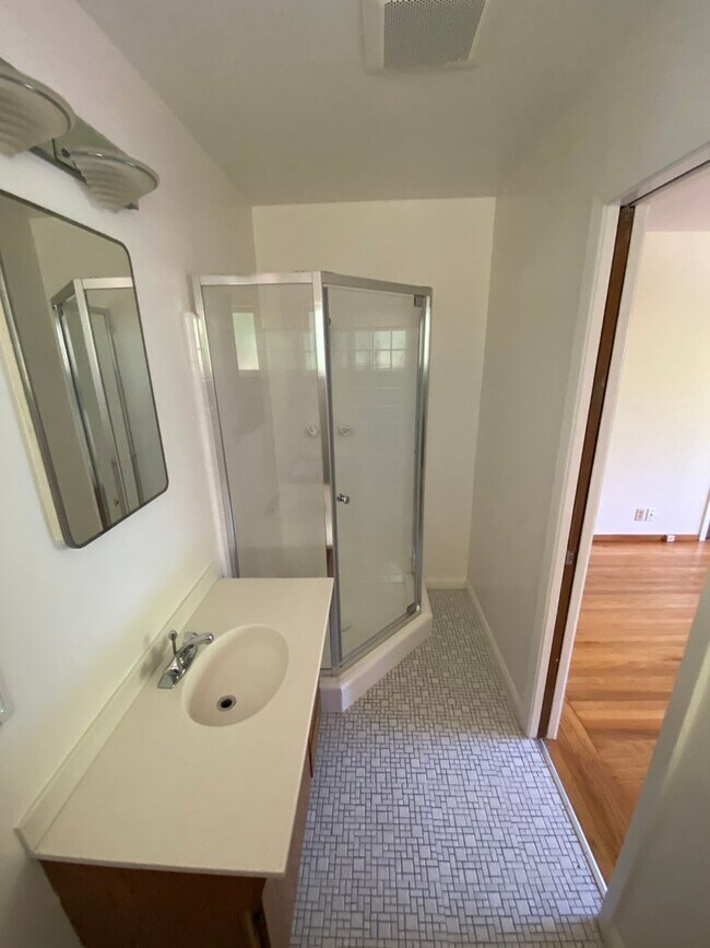 Building Photo - 301 Lacour Way