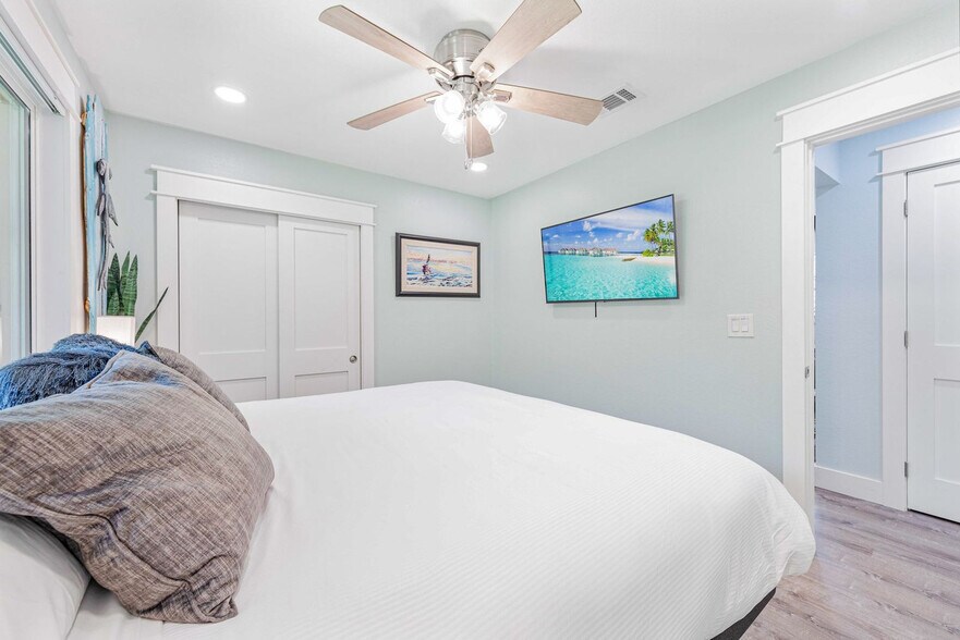 Building Photo - 22 Waynel Cir SE