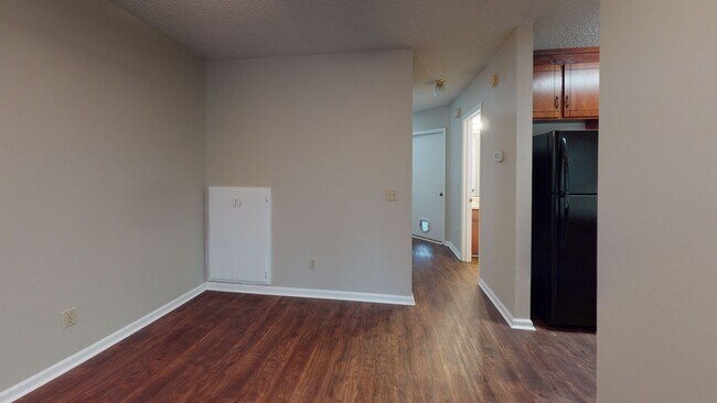 Building Photo - 158 Woodfield Pl