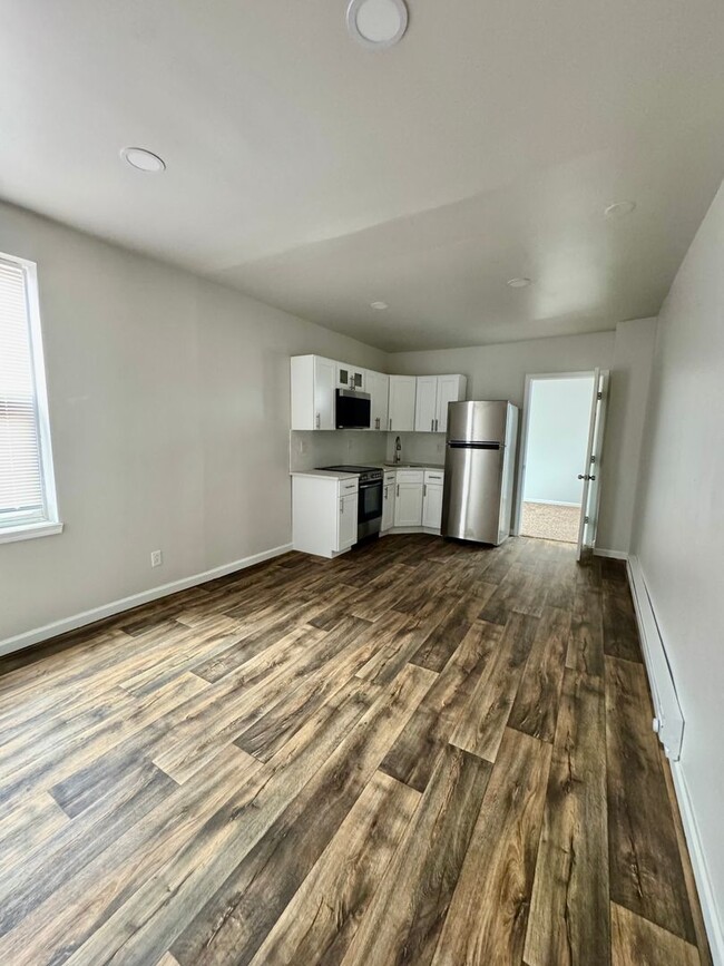 Primary Photo - 3414 Frankford Ave
