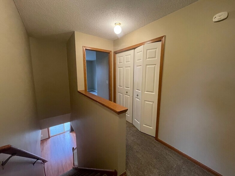 Building Photo - 17389 Glacier Way