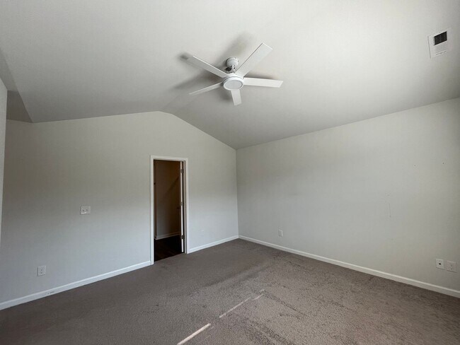 Building Photo - 1643 KIlldeer Ln