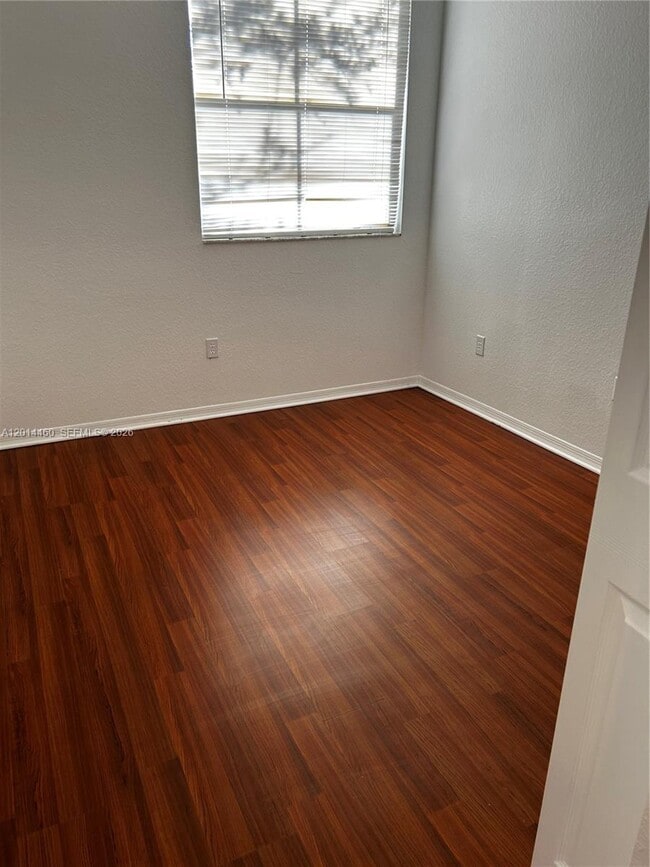 Building Photo - 4906 SW 141st Ave