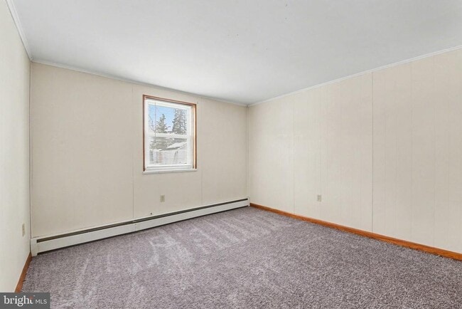 Building Photo - 1550 Bridge St