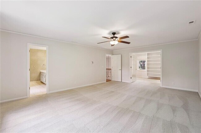 Building Photo - 5653 Trowbridge Dr