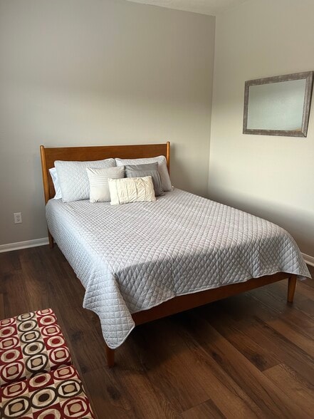 Upstairs bedroom 3 - 3602 Cedar Flats Ln
