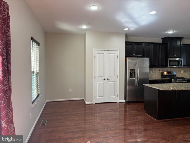 Building Photo - 922 Magnolia Blossom Ct
