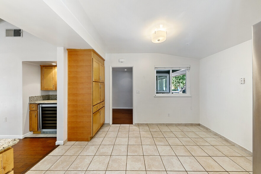 Building Photo - 22951 Austin St