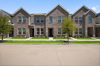 Building Photo - 5243 Legacy St