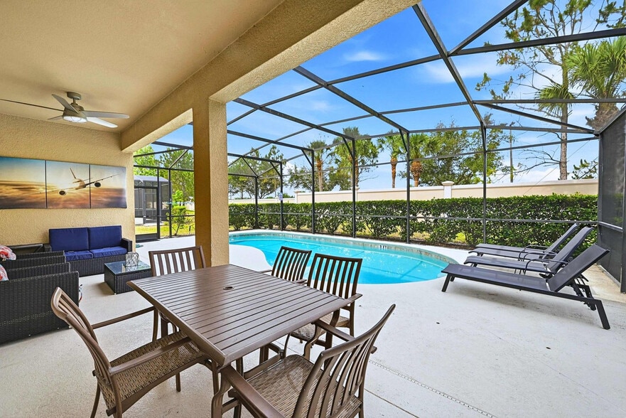 Building Photo - 4035 Oakrise Lp
