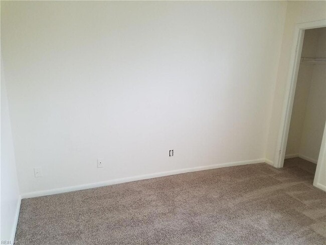 Building Photo - 1553 Bridle Creek Blvd