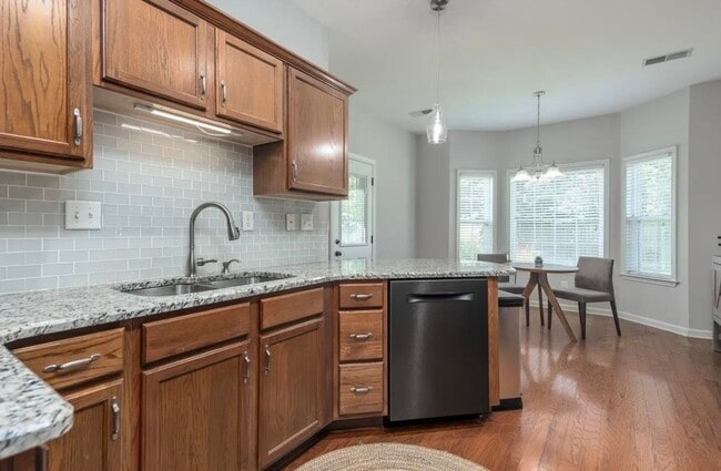 Building Photo - 10492 Ashfarm Way