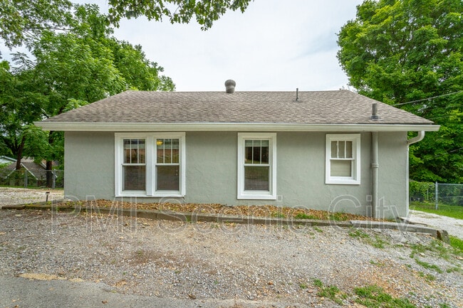 Building Photo - 416 Jadie Ln