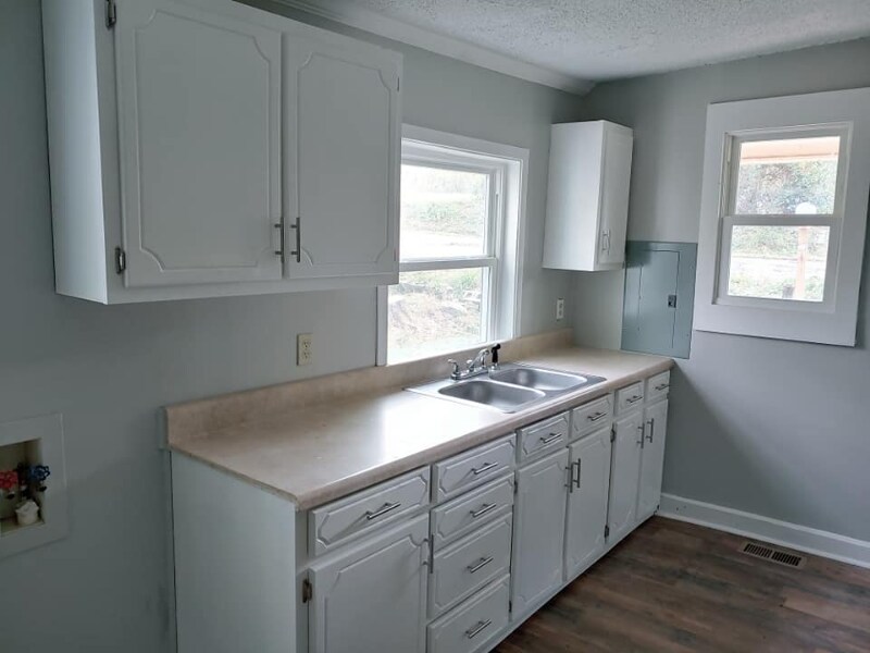 Building Photo - 32 Mary St