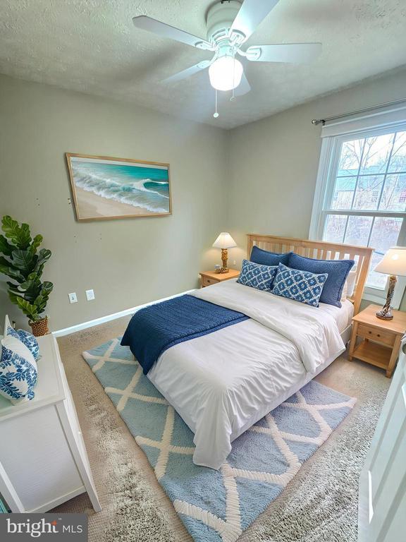 Building Photo - 2108 Commodore Ct