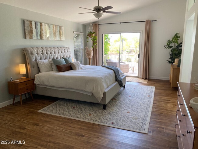 Building Photo - 3798 E Encinas Ave