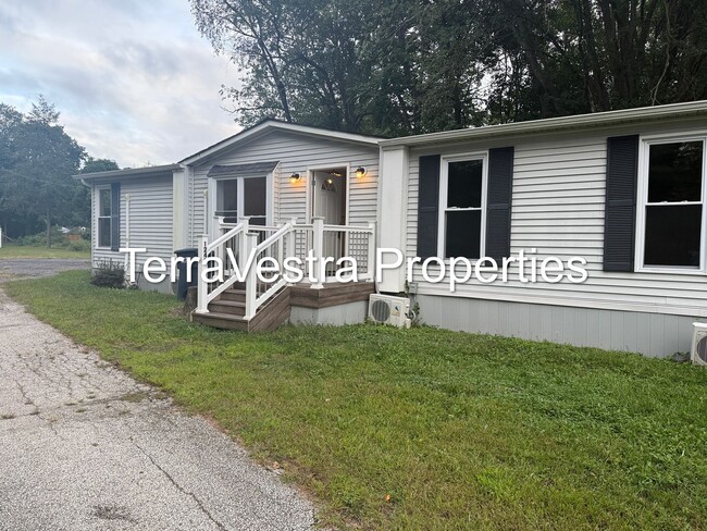 Primary Photo - Single Family in Williamstown. Eligible fo...