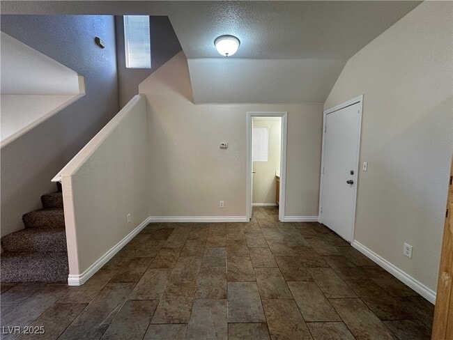 Building Photo - 9900 Calabasas Ave