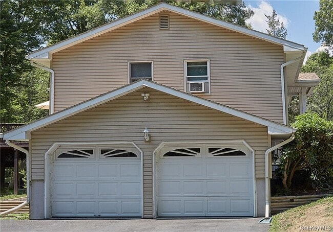 Building Photo - 19 Billy Ave