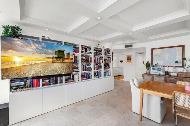 Building Photo - 1915 Brickell Ave