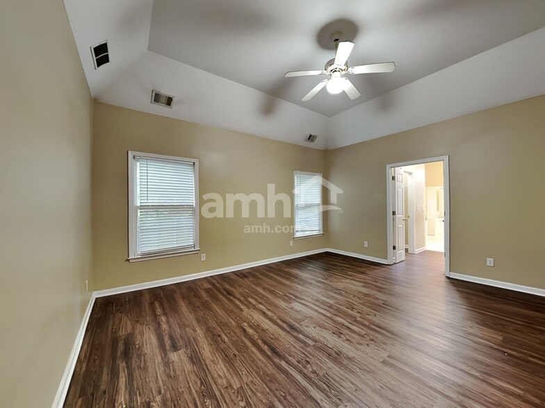 Building Photo - 1649 Stillwater Park Ct