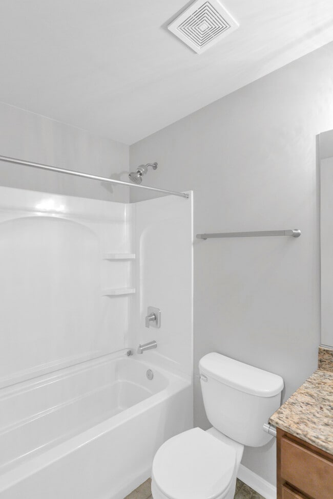 Building Photo - 478 Woodmoor Dr