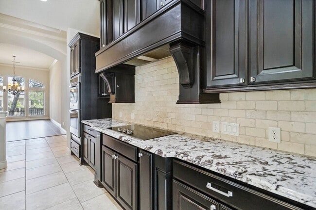 Building Photo - 944 Wilderness Oaks