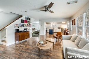 Building Photo - 1017 Silvertree Blvd