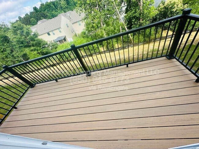 Building Photo - 9902 Oaklawn Blvd NW