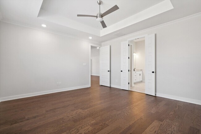 Building Photo - 512 Mount Ivy Dr