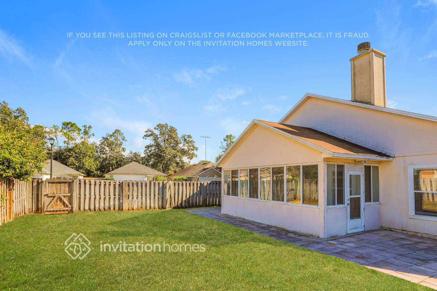 Building Photo - 901 Buttercup Dr