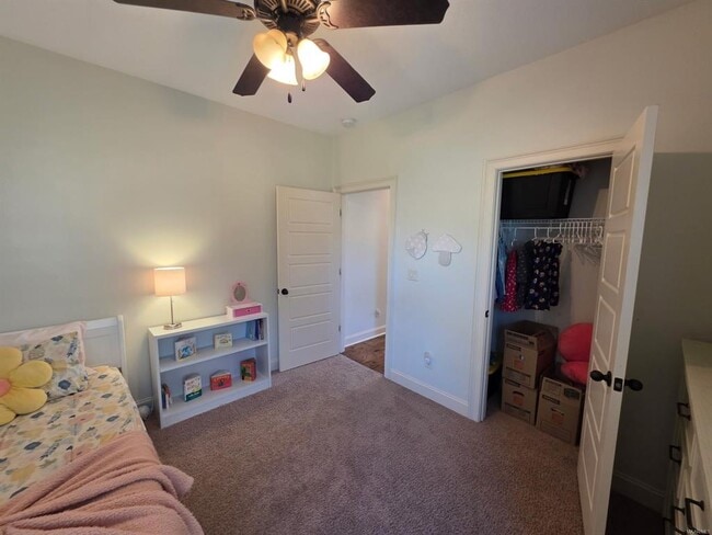 Building Photo - 37 Emerald Dr