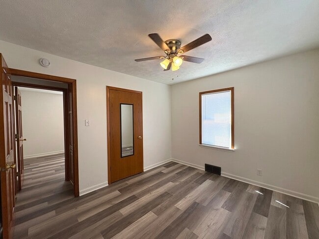 Building Photo - 1409 Kelly St