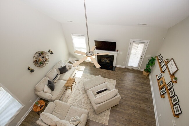 Building Photo - "Spacious 4-Bedroom Home with 2.5 Baths in...