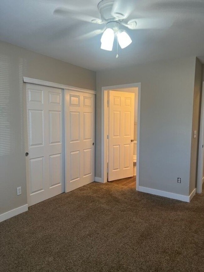 Building Photo - Single Story Home Ready for Move In