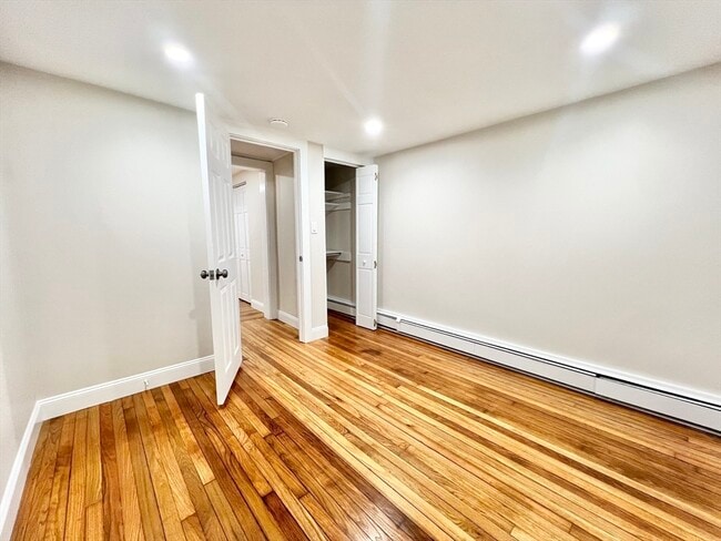 Building Photo - 4 Kilby St