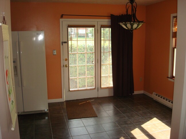 Building Photo - 1528 Blue Course Dr