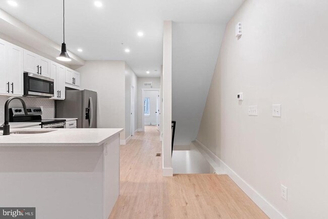 Building Photo - 2539 Cecil B. Moore Ave