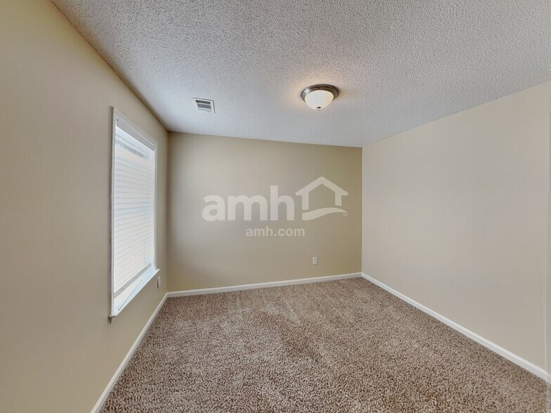 Building Photo - 2523 Davenham Ln