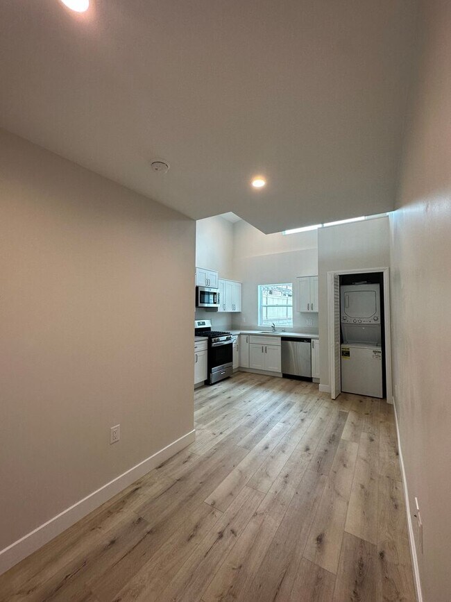 Building Photo - 3613-3617 Alexia Place