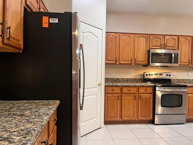 Building Photo - 3107 E Kingbird Pl