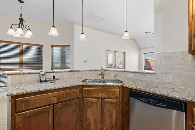 Building Photo - 209 Sarahs Ln