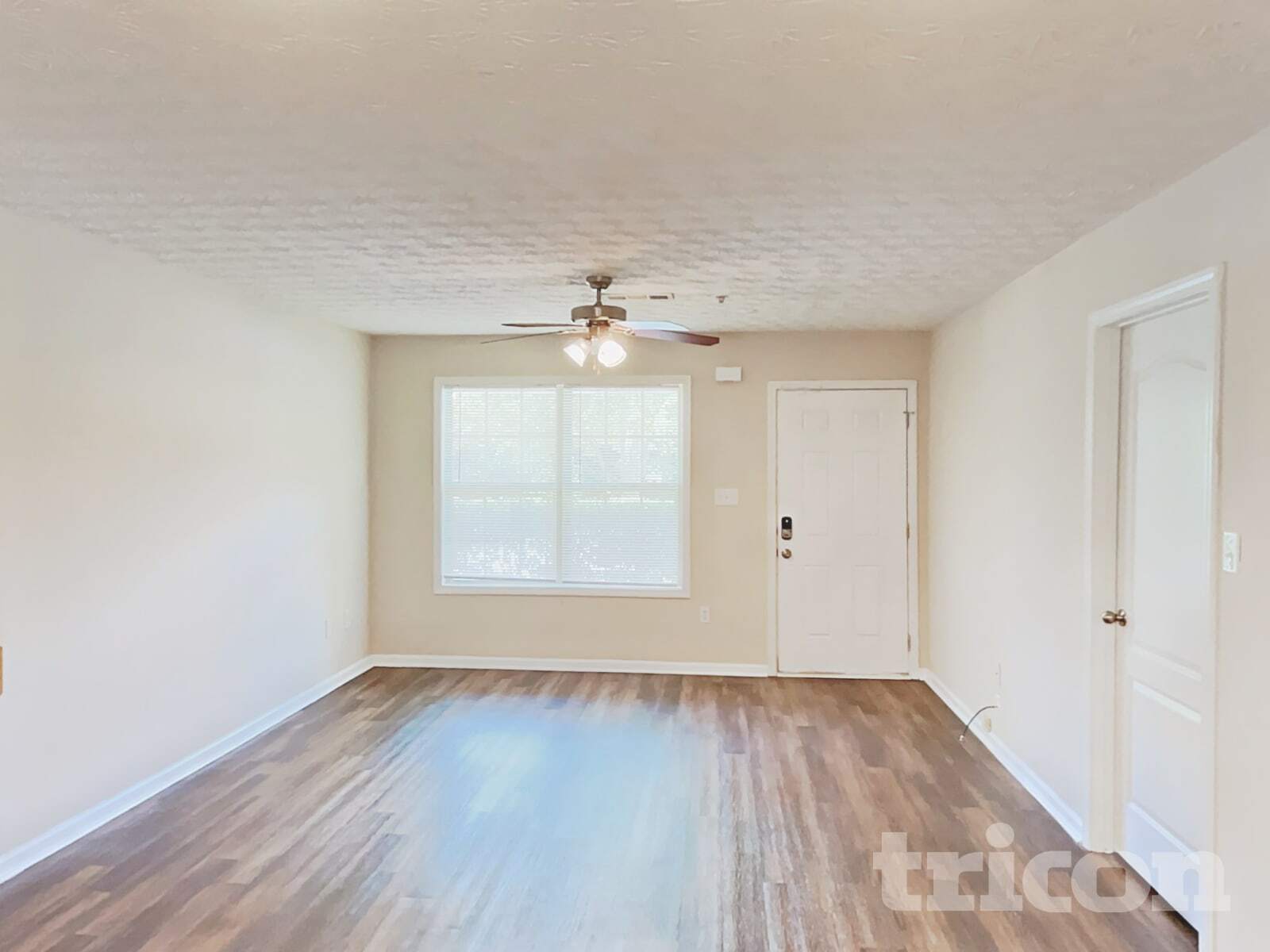 Building Photo - 1024 Weatherwood Pl NE