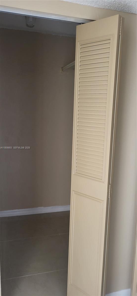 Building Photo - 1300 NE Miami Gardens Dr