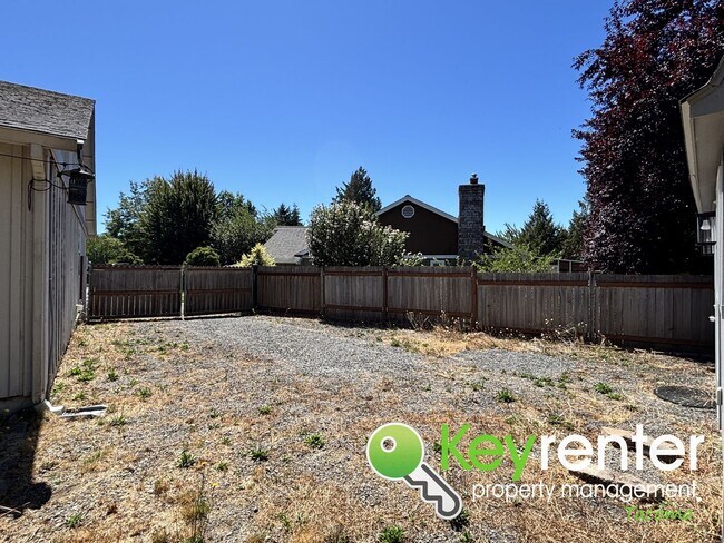 Building Photo - Remodeled 3-Bedroom Home in Steilacoom wit...