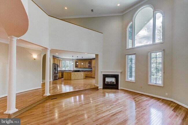 Building Photo - 18 Nantucket Ct