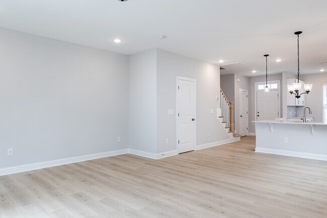 Building Photo - 261 Old Grove Ln