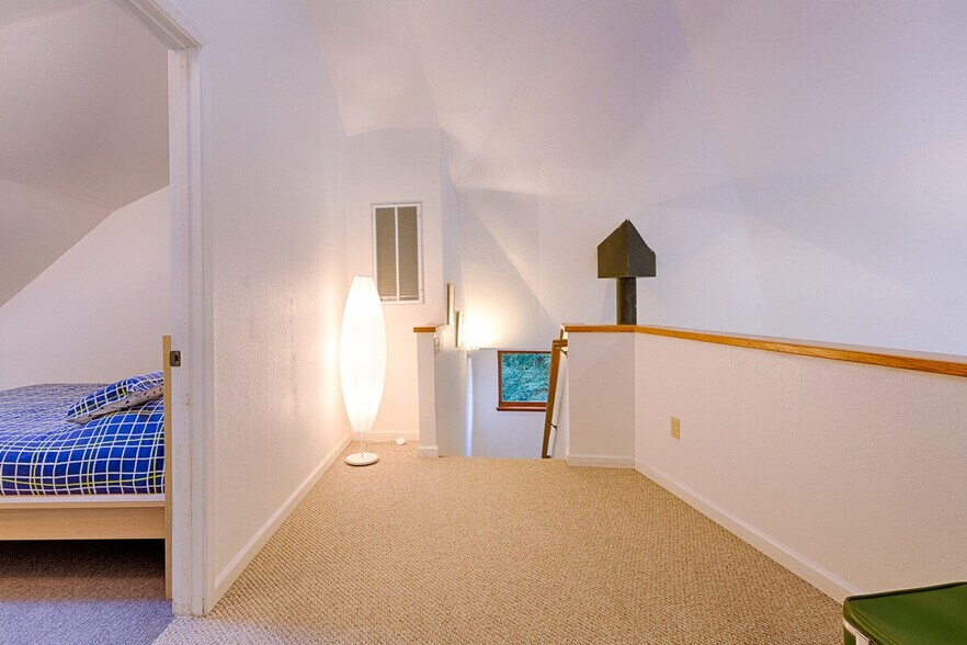 Building Photo - 18 Huckleberry Heights